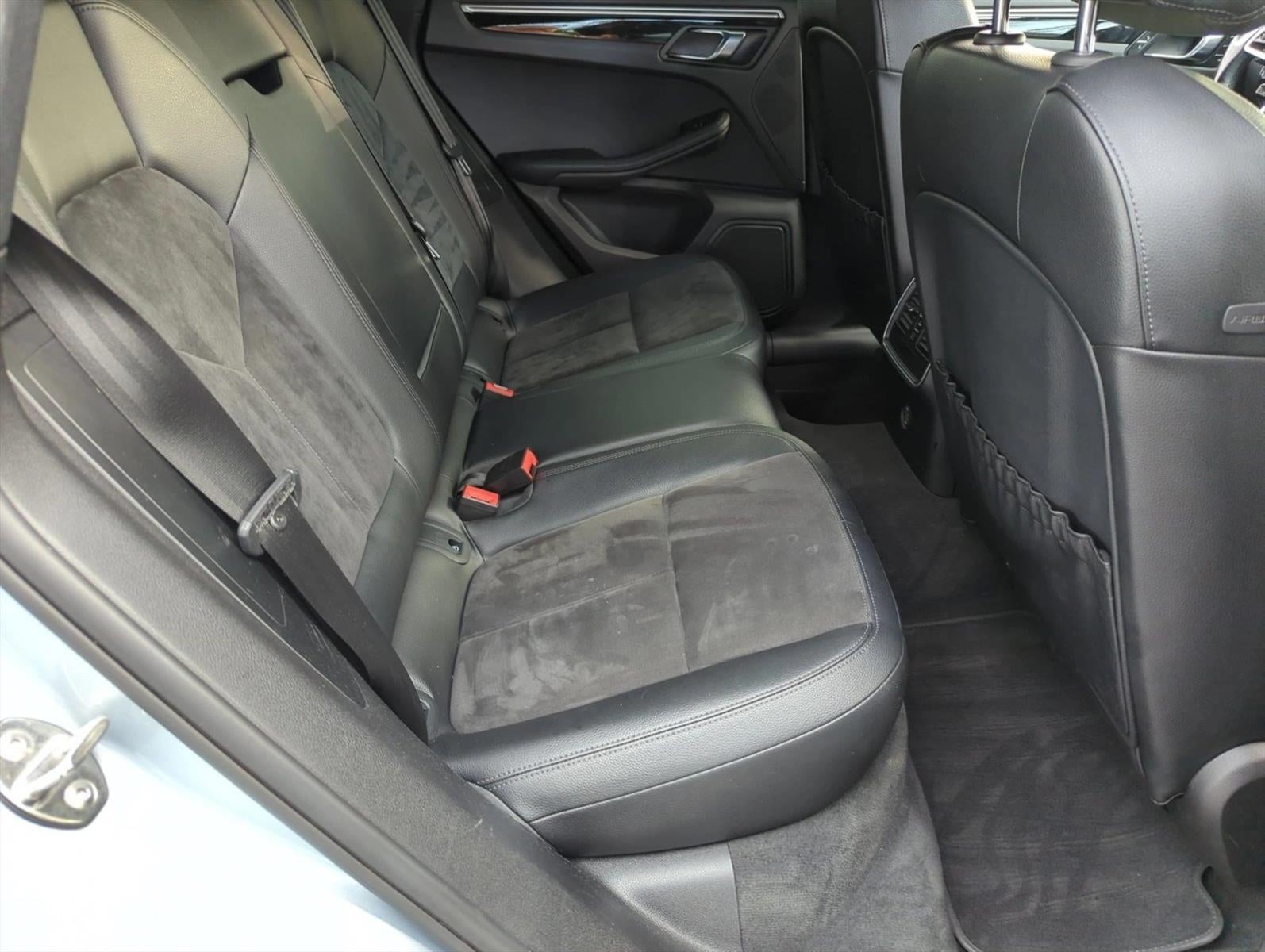 2018 Porsche Macan AWD