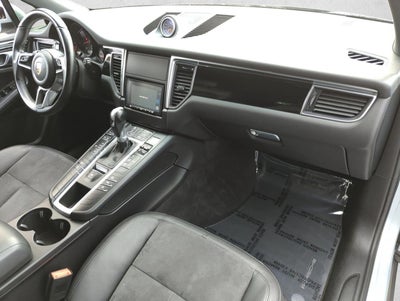 2018 Porsche Macan AWD