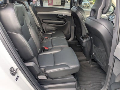 2021 Volvo XC90 T5 AWD Momentum 7P