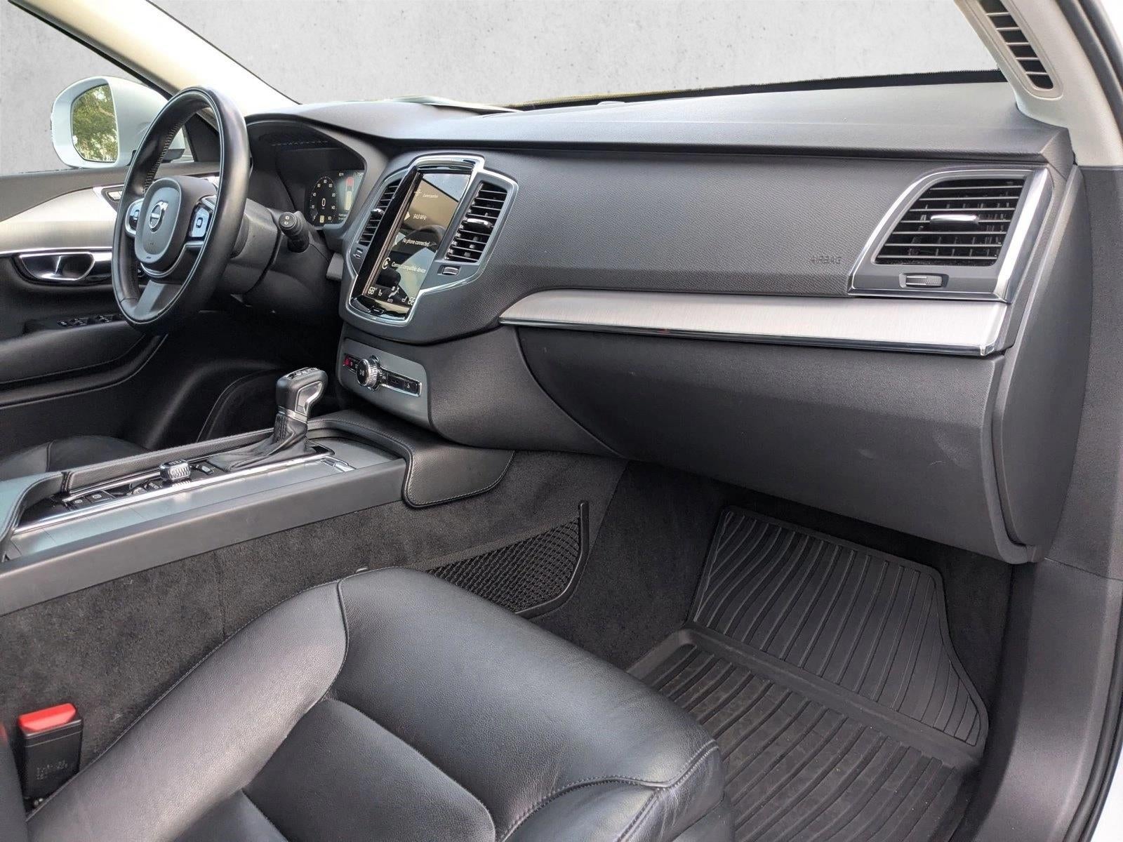 2021 Volvo XC90 T5 AWD Momentum 7P