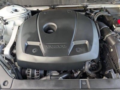 2021 Volvo XC90 T5 AWD Momentum 7P