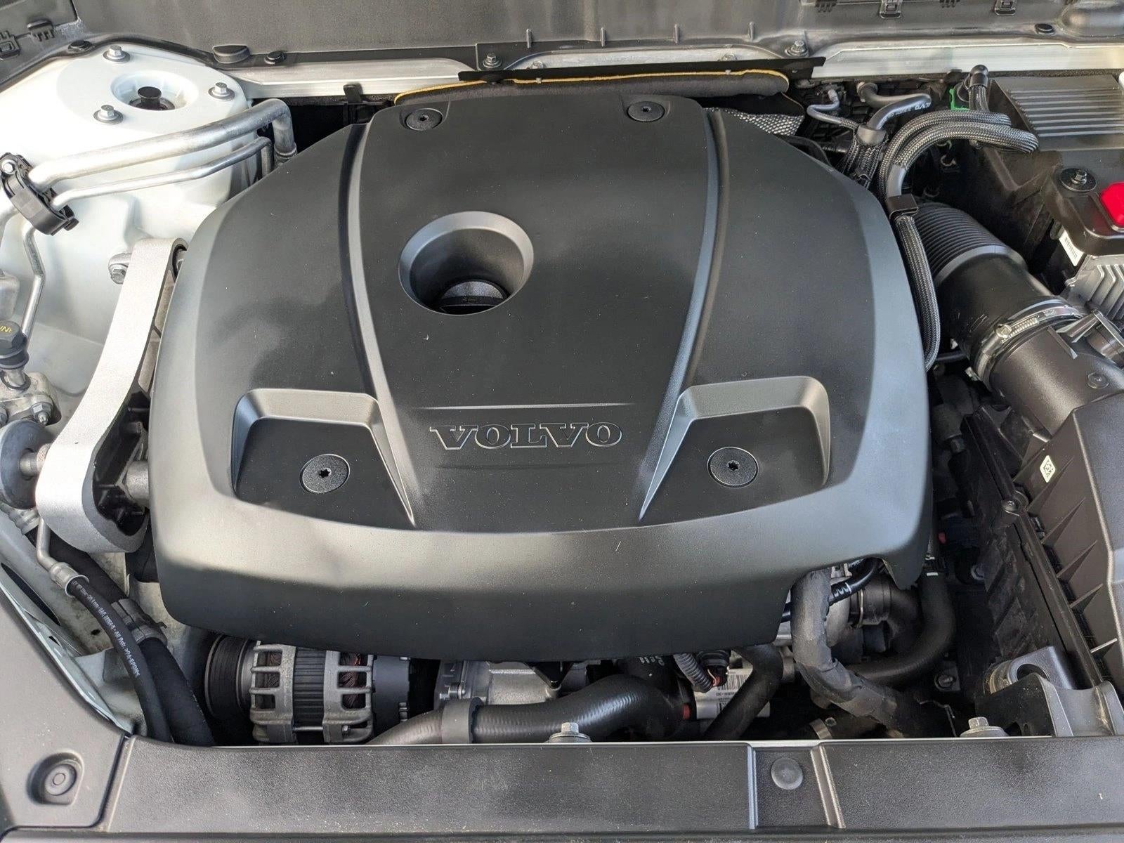 2021 Volvo XC90 T5 AWD Momentum 7P