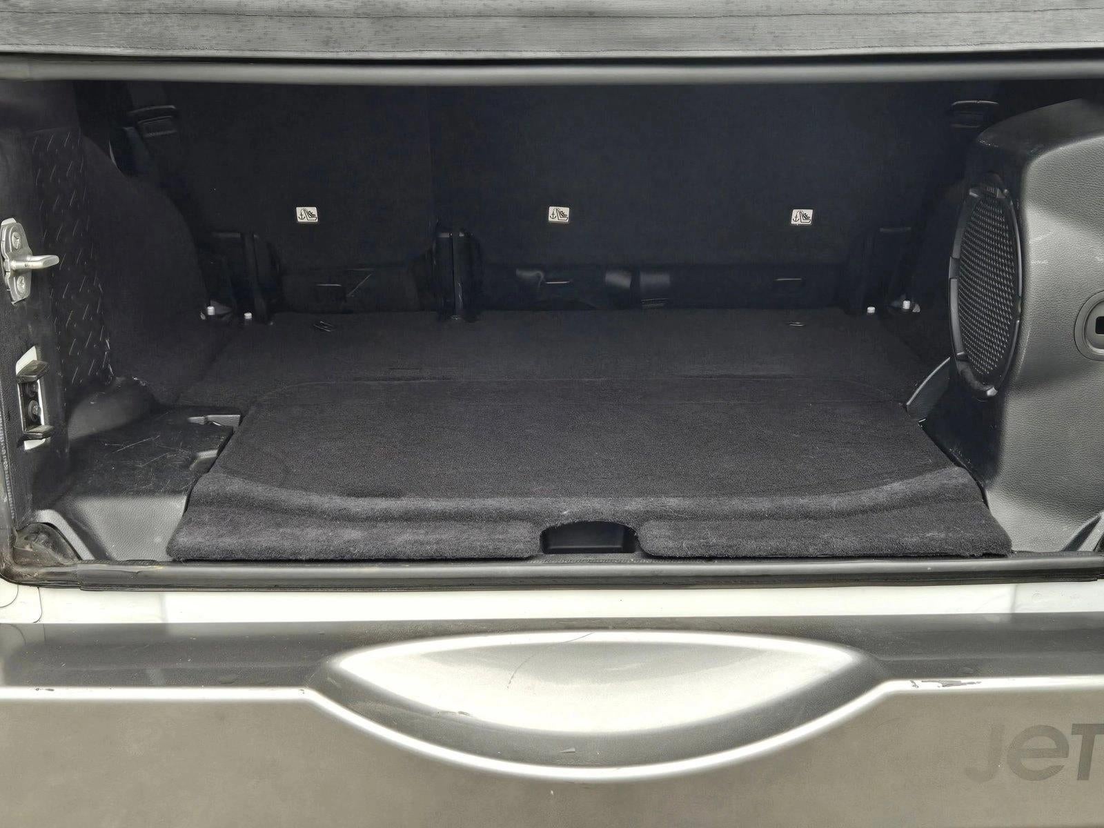 2014 Jeep Wrangler Unlimited 4WD 4dr Freedom Edition *Ltd Avail*