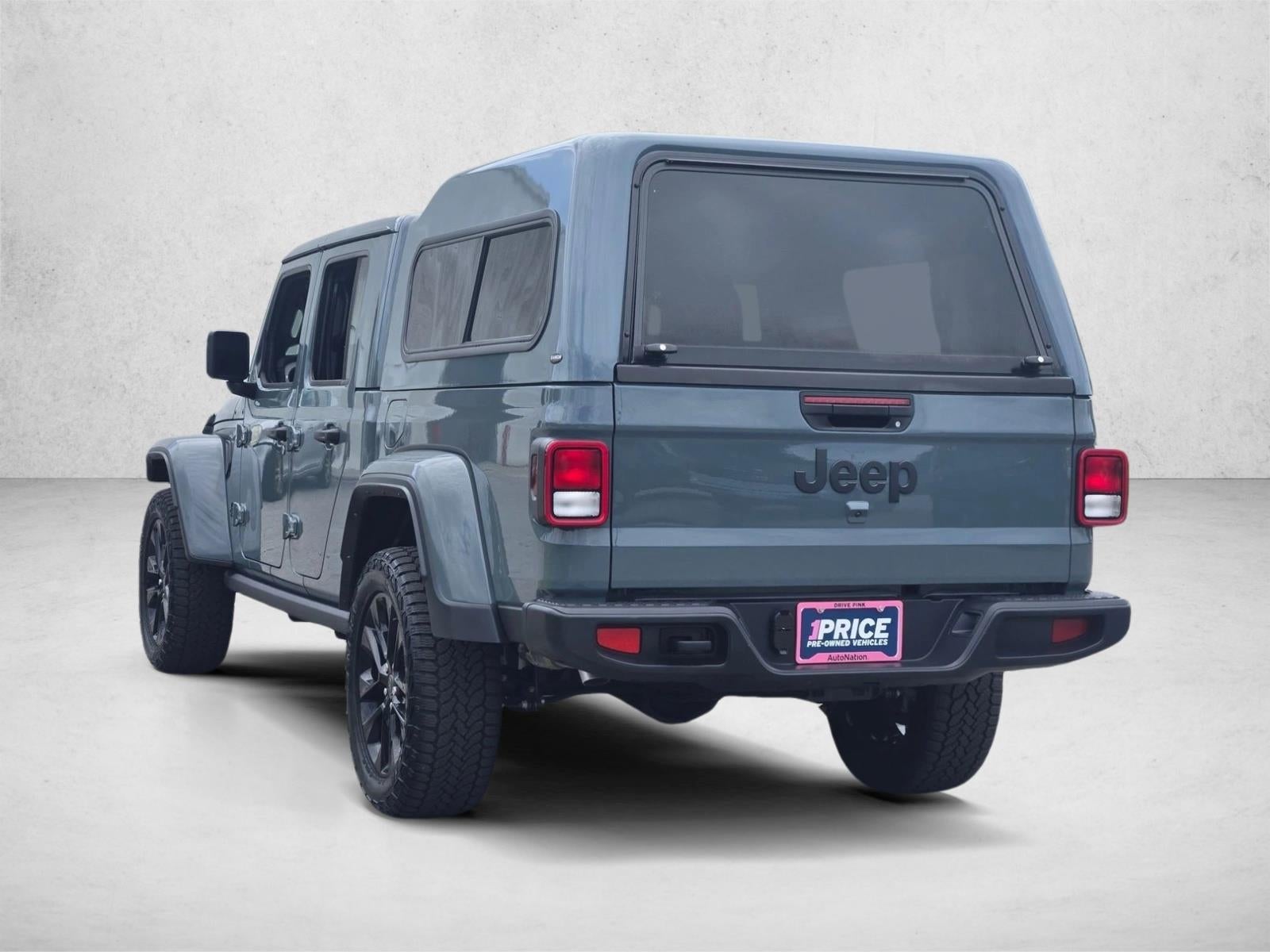 2025 Jeep Gladiator Nighthawk 4x4 *Ltd Avail*