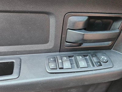 2014 RAM 1500 2WD Crew Cab 5.7 Ft Box Express