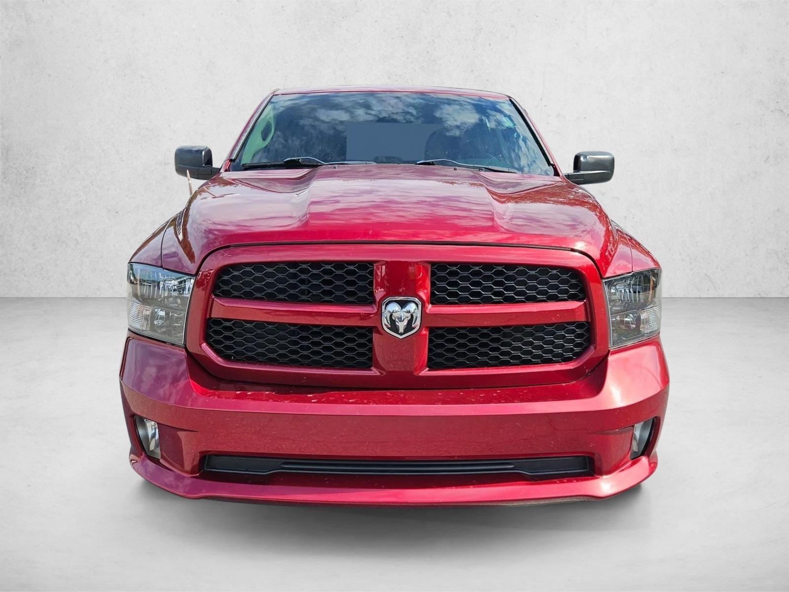 2014 RAM 1500 2WD Crew Cab 5.7 Ft Box Express