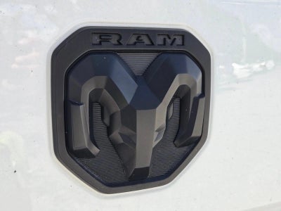 2020 RAM 1500 Big Horn 4x4 Crew Cab 5'7" Box