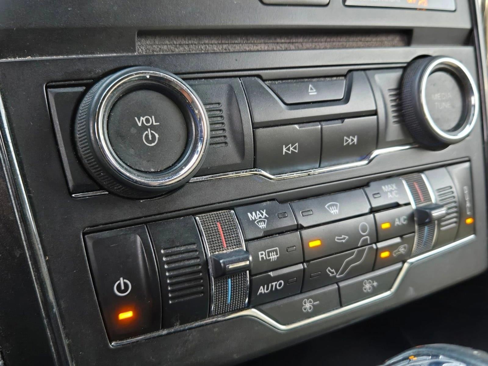 2017 Ford Explorer XLT FWD