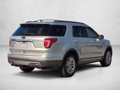 2017 Ford Explorer XLT FWD