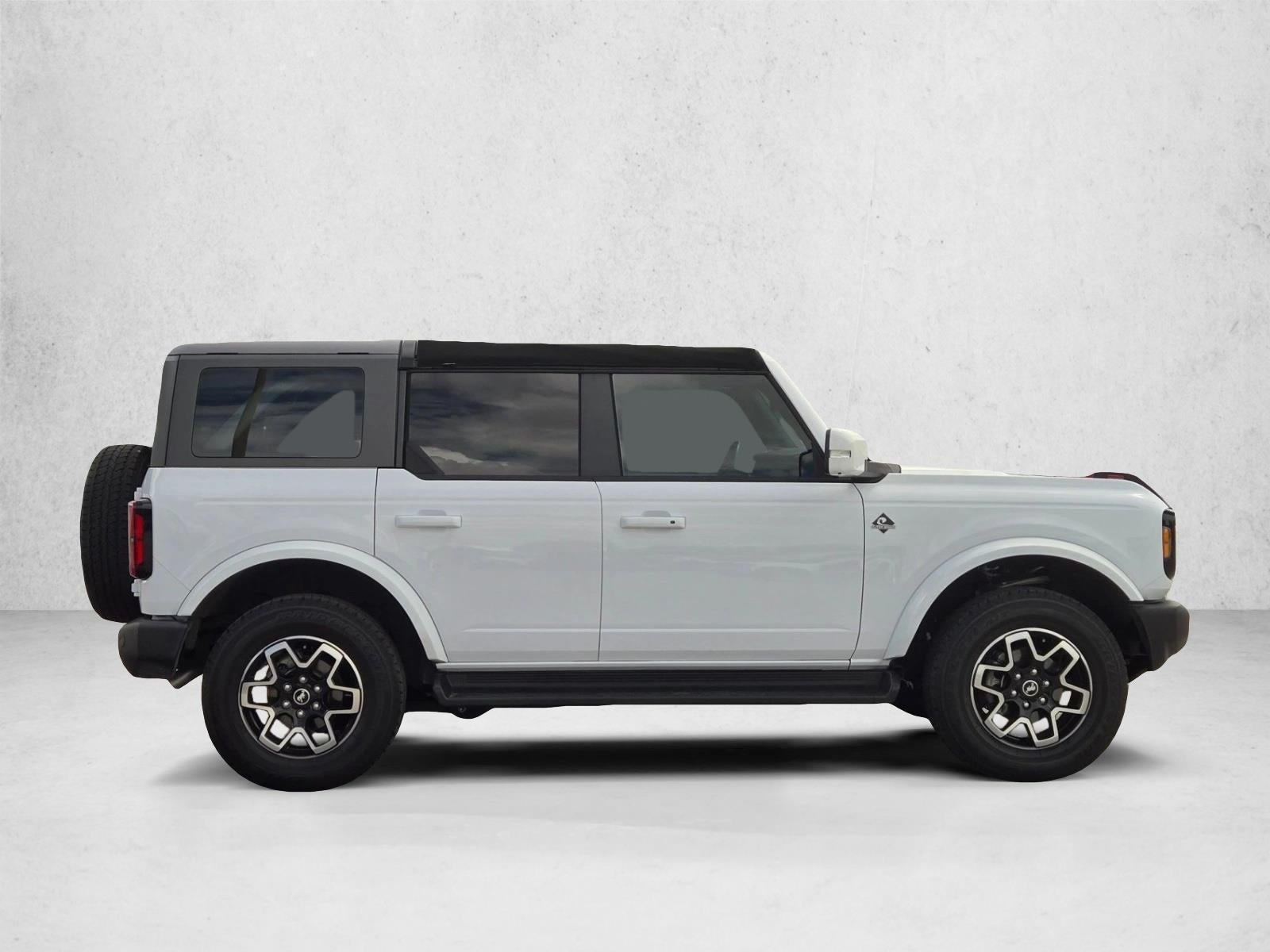 2025 Ford Bronco Outer Banks 4 Door 4x4