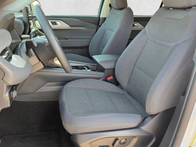 2025 Ford Explorer Active RWD