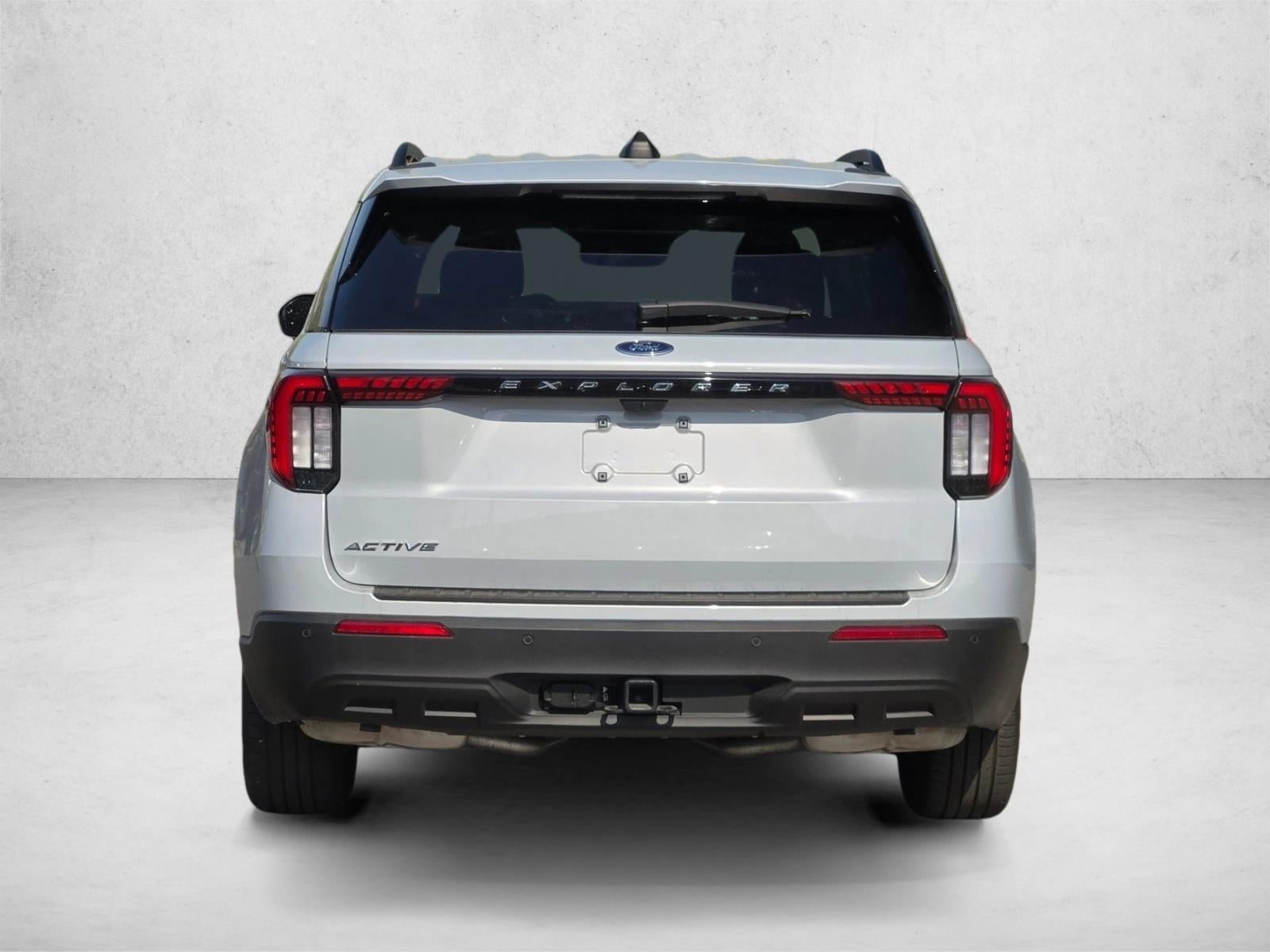 2025 Ford Explorer Active RWD