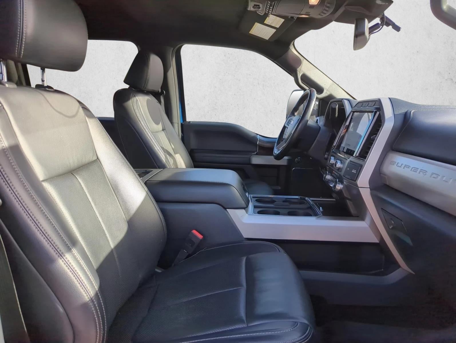 2022 Ford Super Duty F-250 SRW LARIAT 4WD Crew Cab 6.75' Box