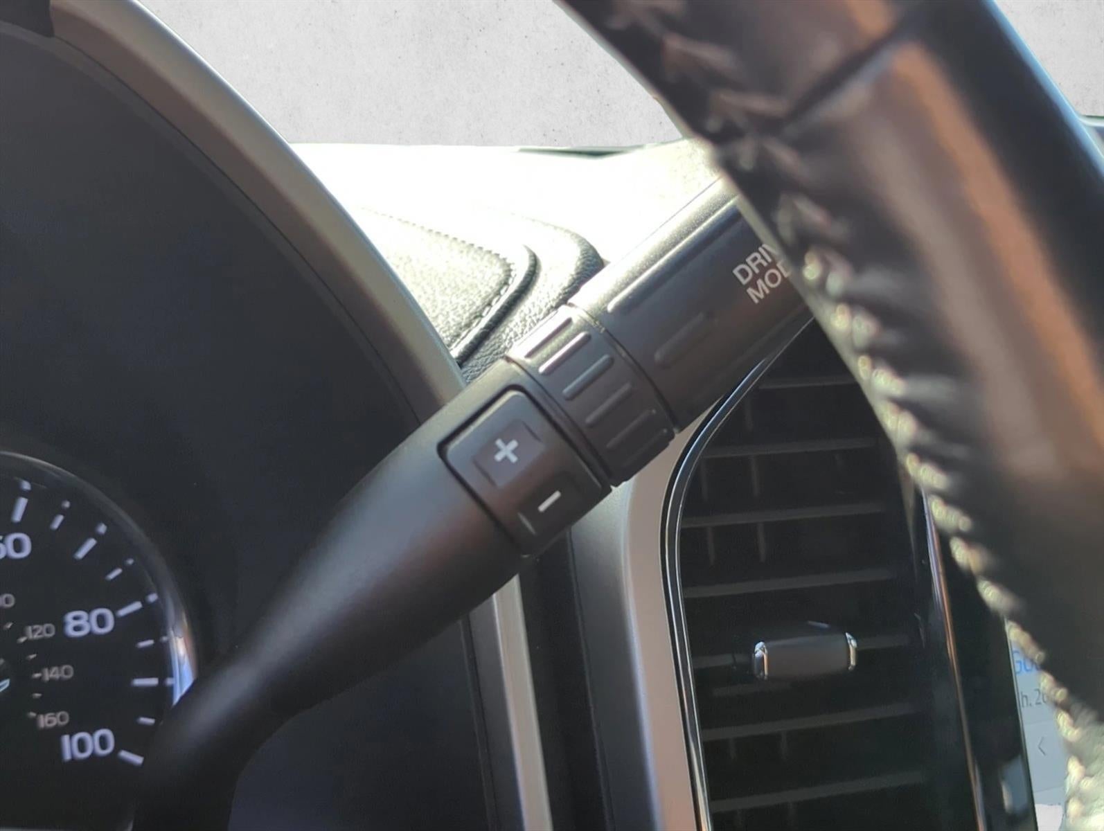 2022 Ford Super Duty F-250 SRW LARIAT 4WD Crew Cab 6.75' Box