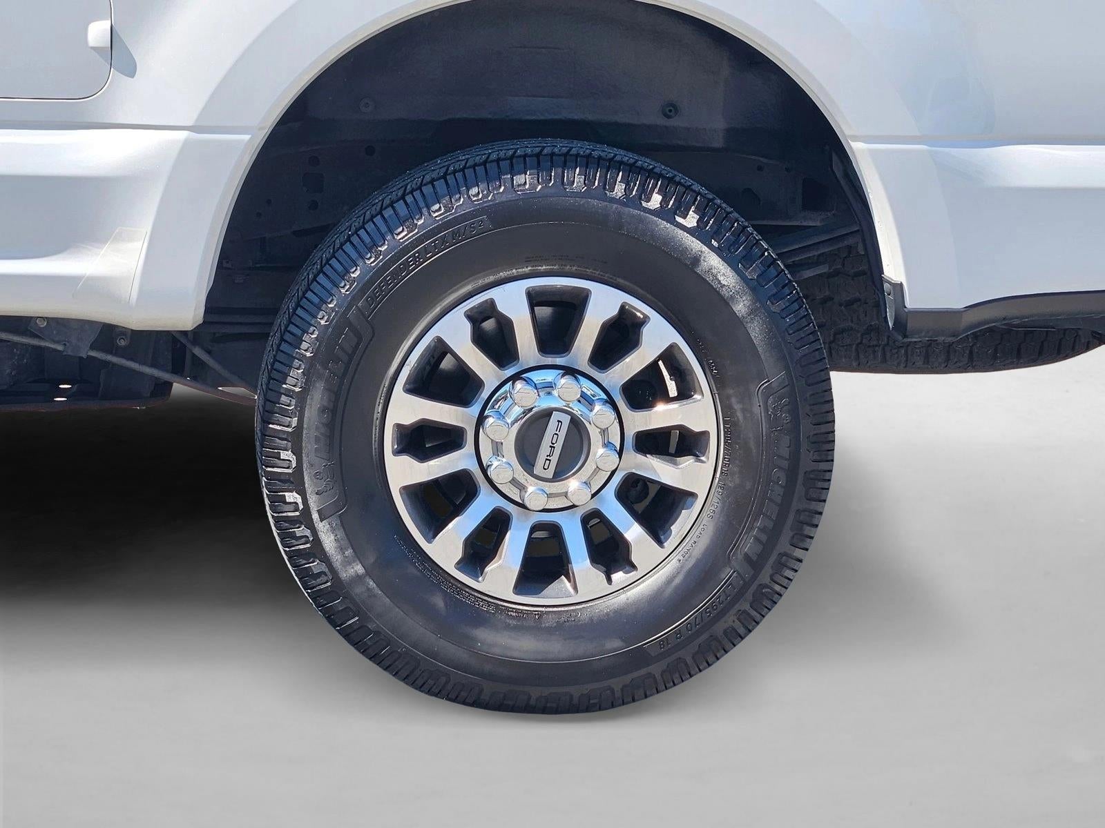 2021 Ford Super Duty F-250 SRW LARIAT 4WD Crew Cab 6.75' Box