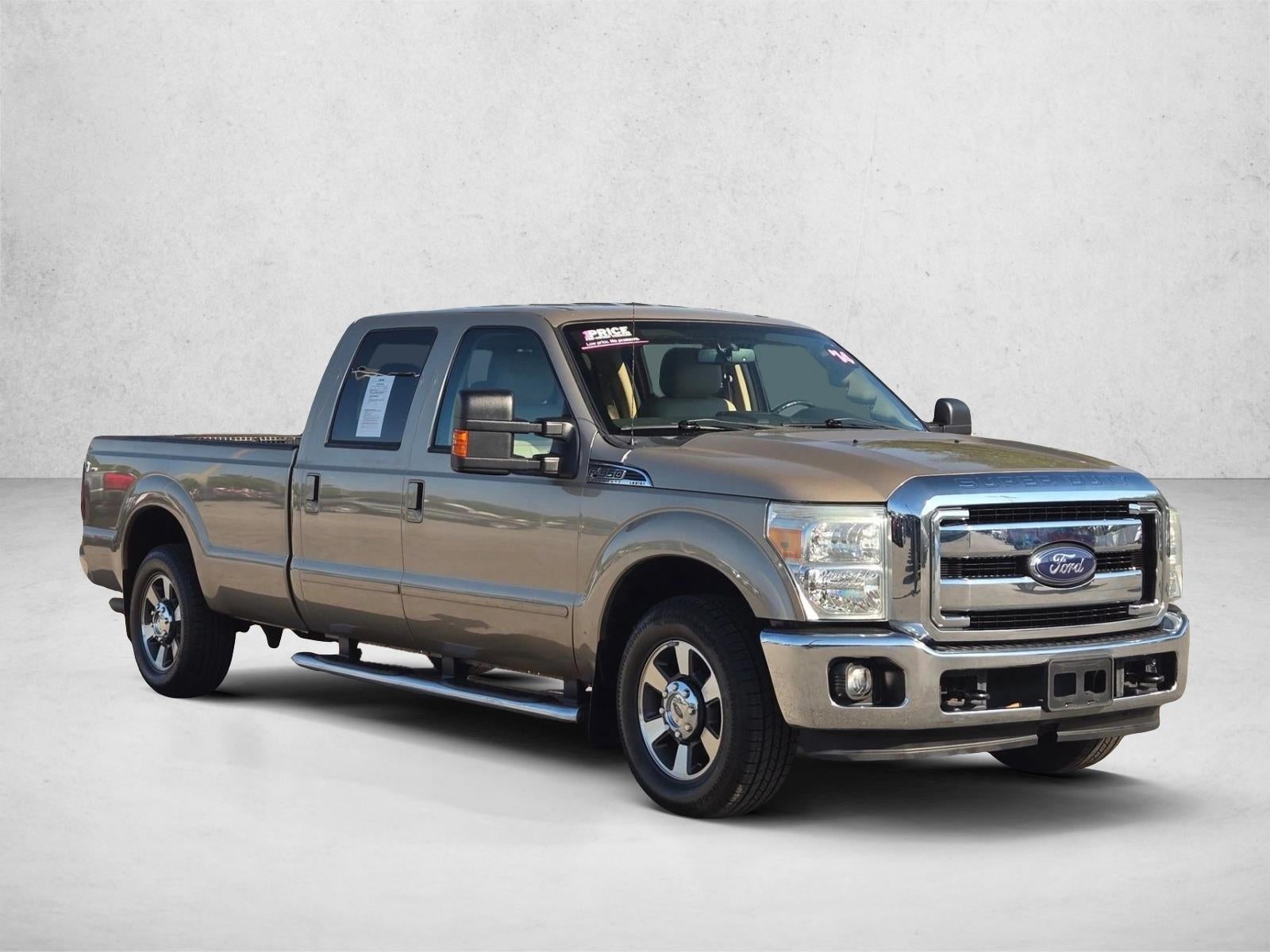 2014 Ford Super Duty F-350 SRW 2WD Crew Cab 6-3/4 Ft Box Lariat