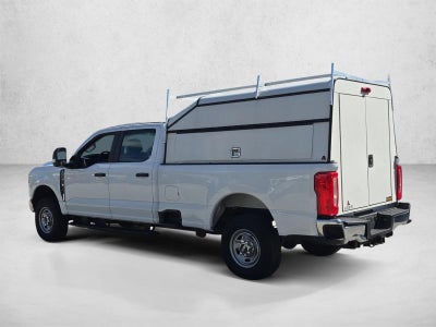 2023 Ford Super Duty F-350 SRW XL 4WD Crew Cab 6.75' Box