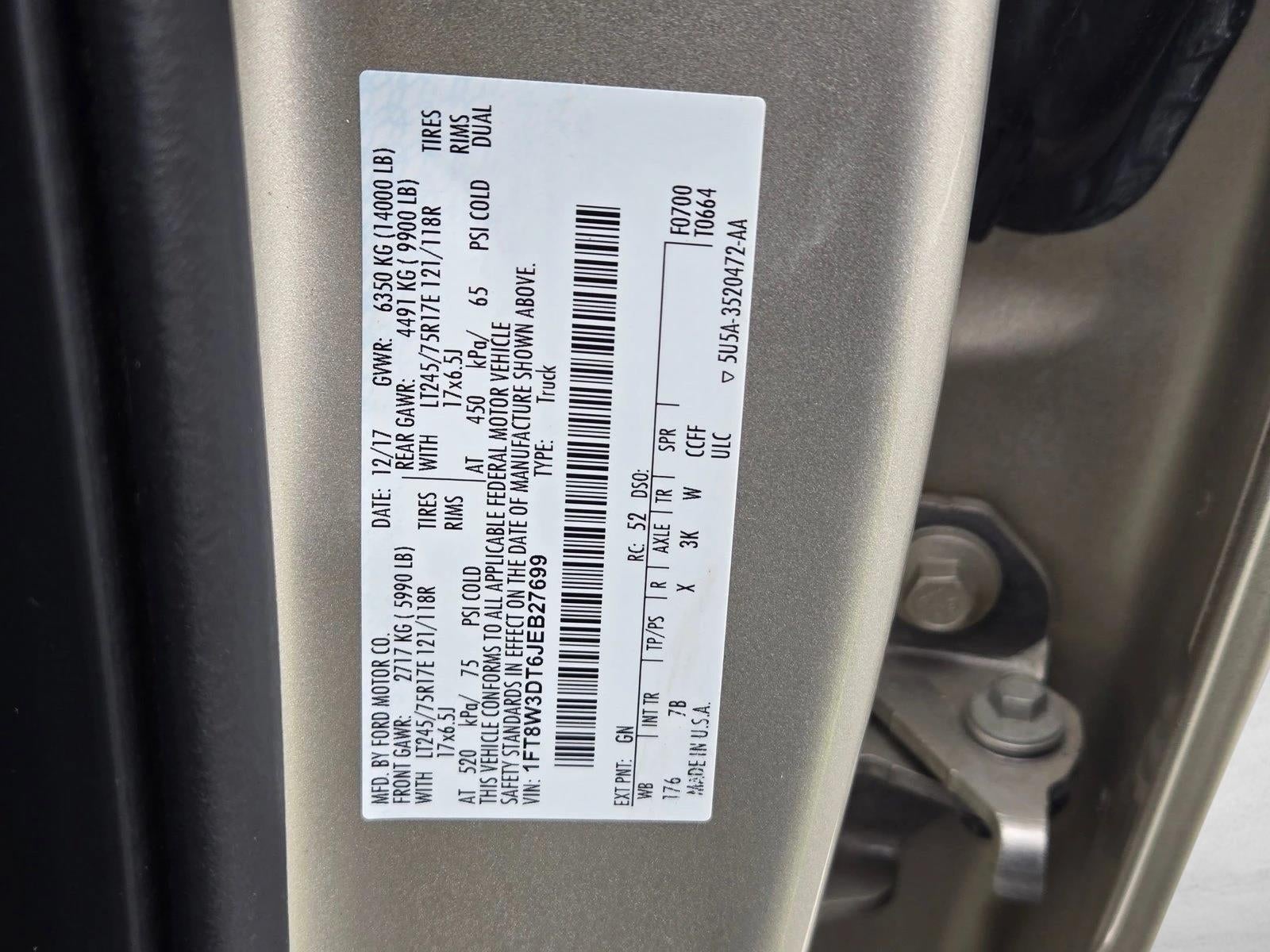 2018 Ford Super Duty F-350 DRW Platinum 4WD Crew Cab 8' Box