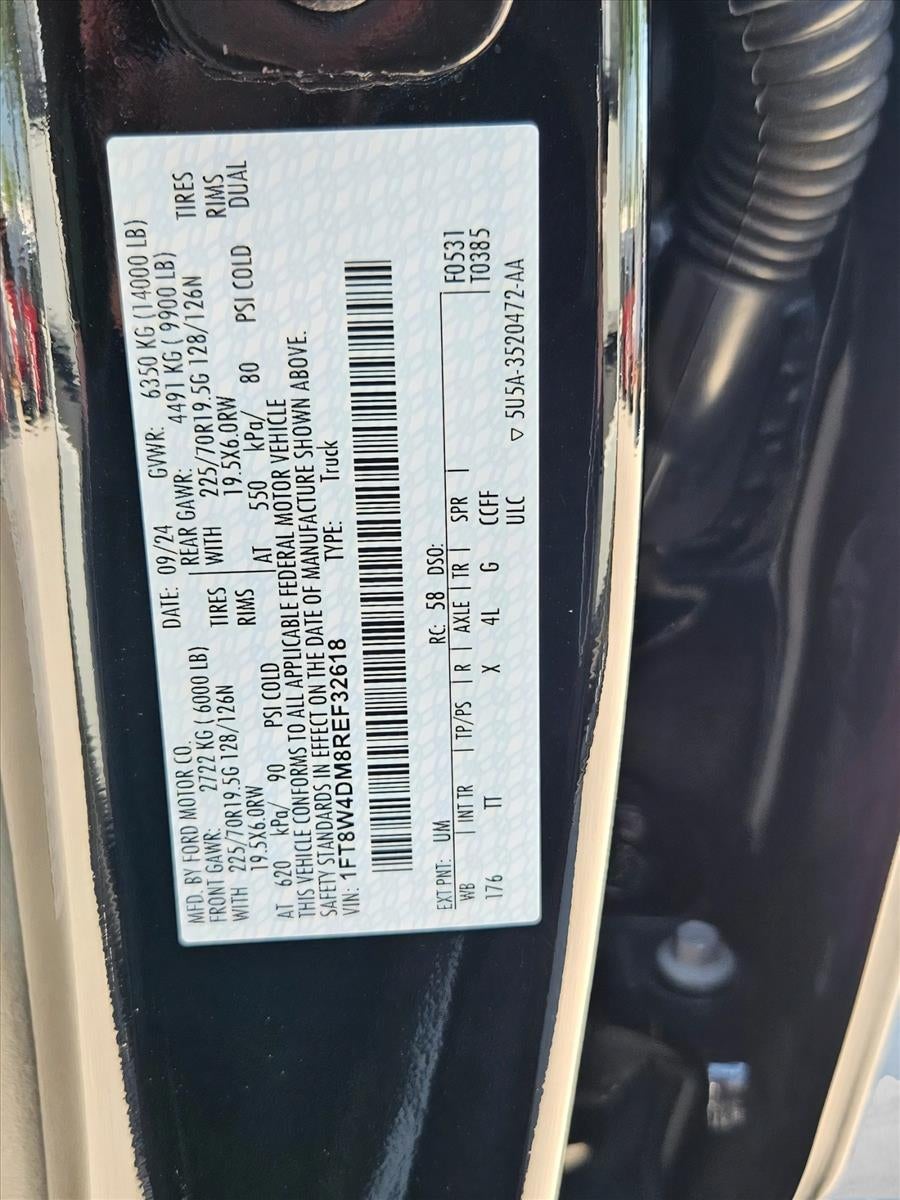 2024 Ford Super Duty F-450 DRW Limited 4WD Crew Cab 8' Box