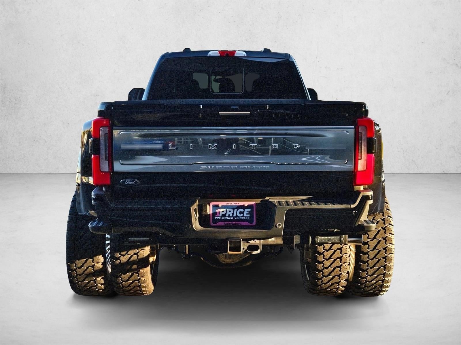 2024 Ford Super Duty F-450 DRW Limited 4WD Crew Cab 8' Box