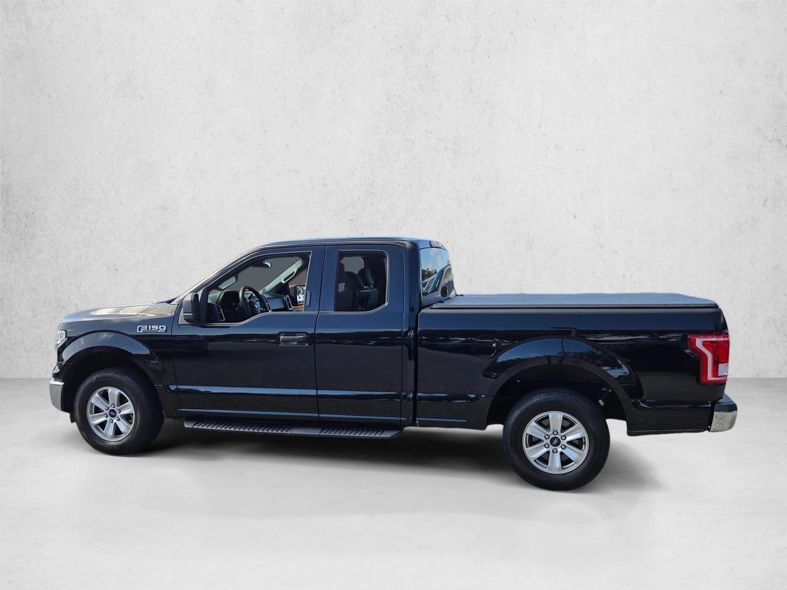 2016 Ford F-150 2WD SuperCab 6-1/2 Ft Box XLT