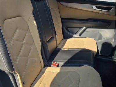 2024 Volkswagen Atlas Cross Sport 2.0T SE w/Technology FWD
