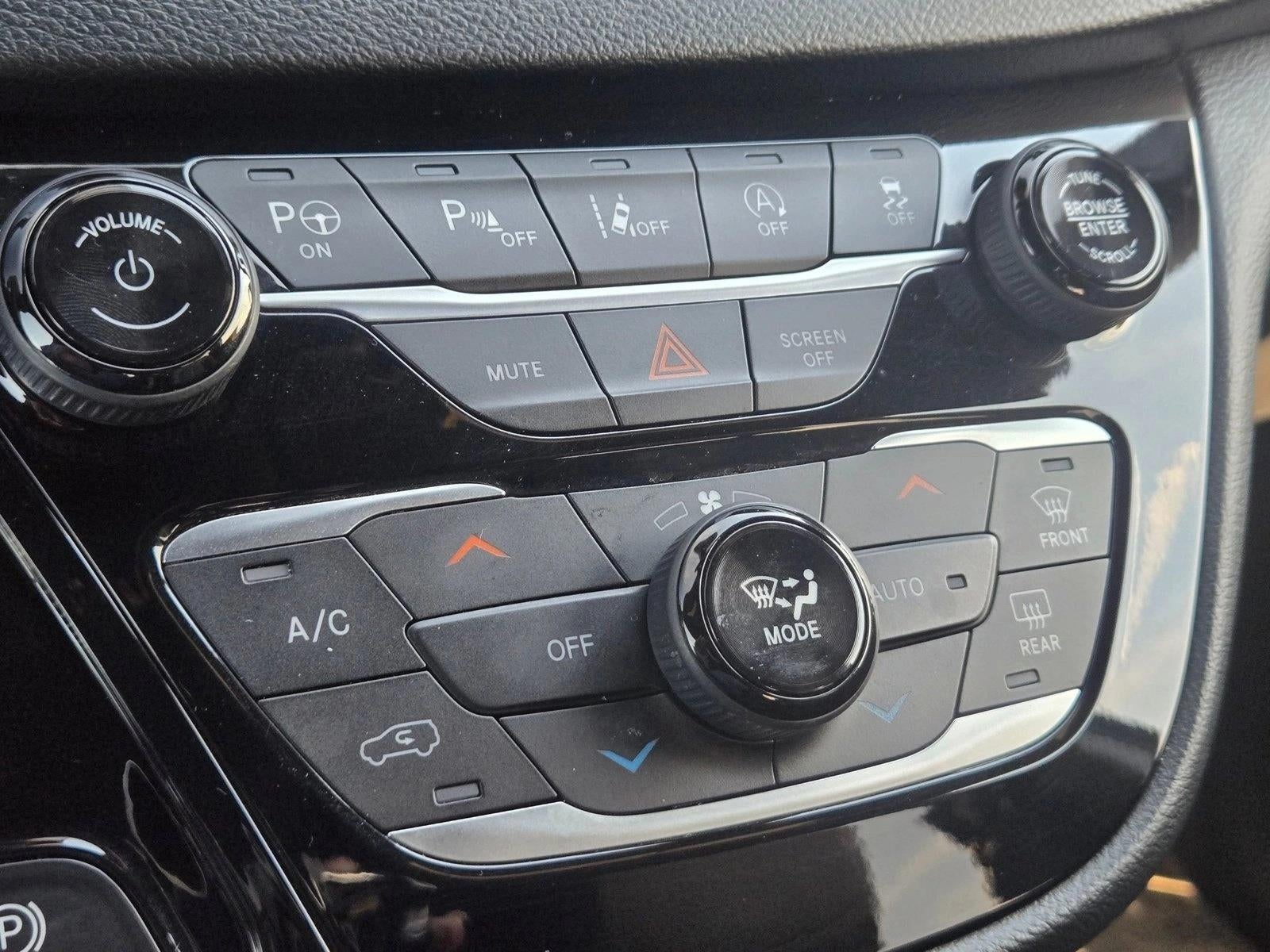 2020 Chrysler Pacifica Touring L Plus FWD