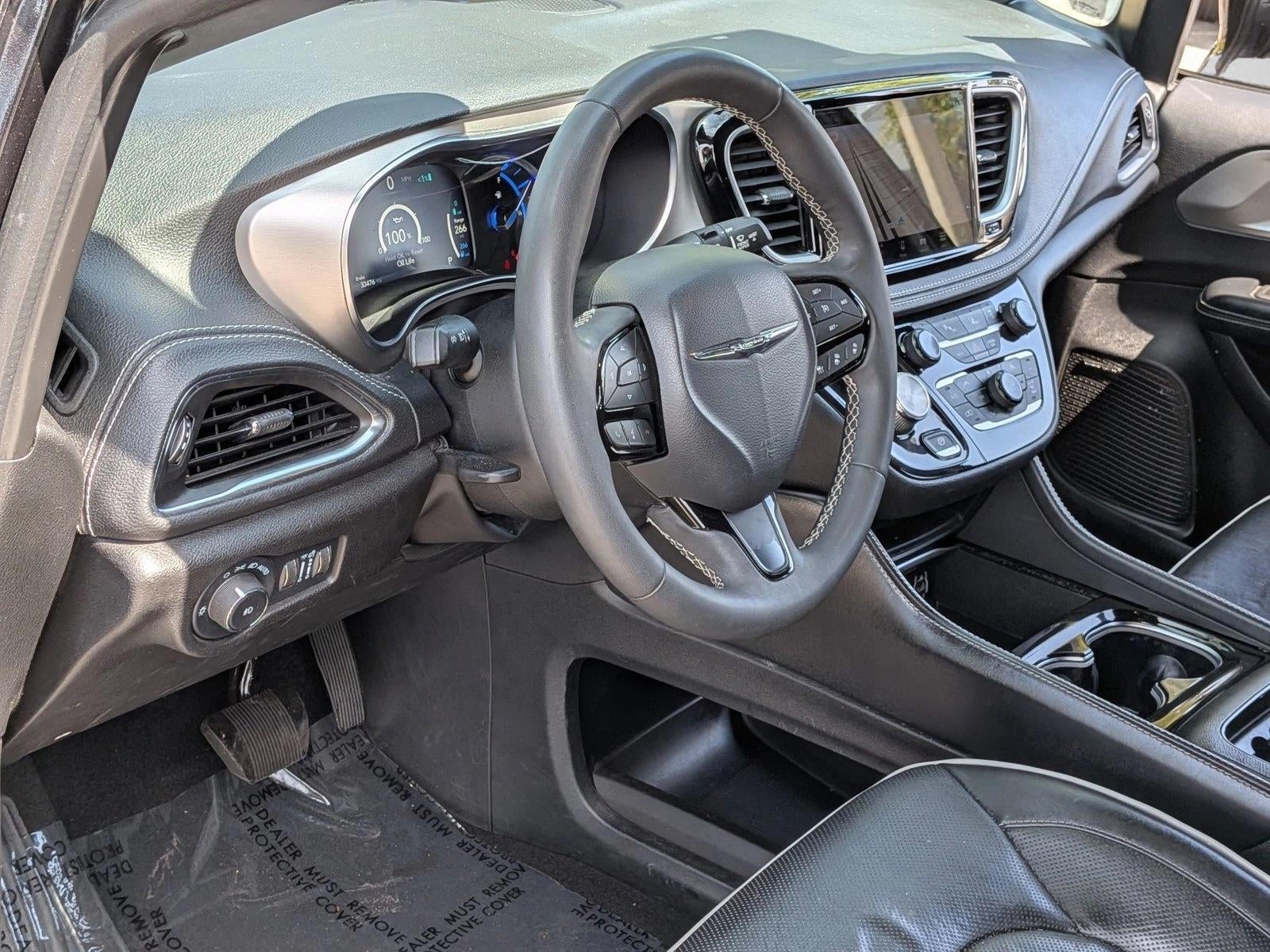 2022 Chrysler Pacifica Hybrid Limited FWD