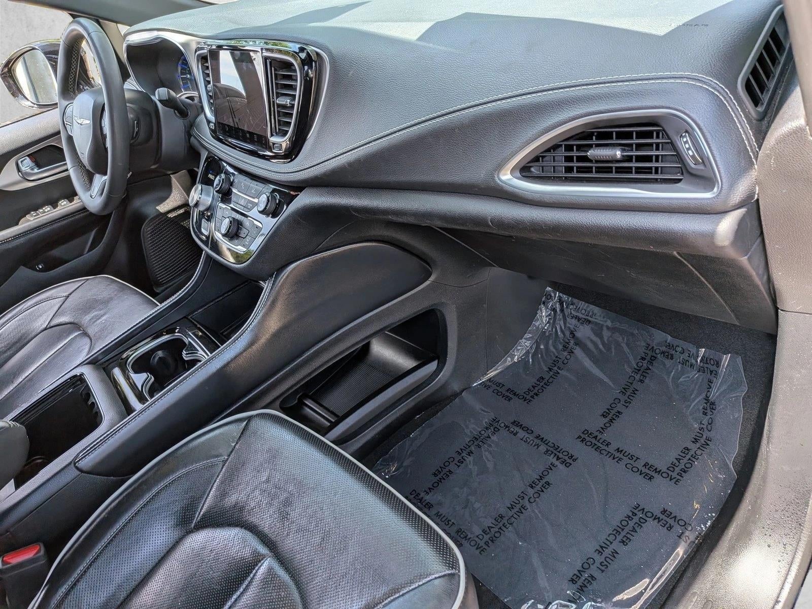 2022 Chrysler Pacifica Hybrid Limited FWD