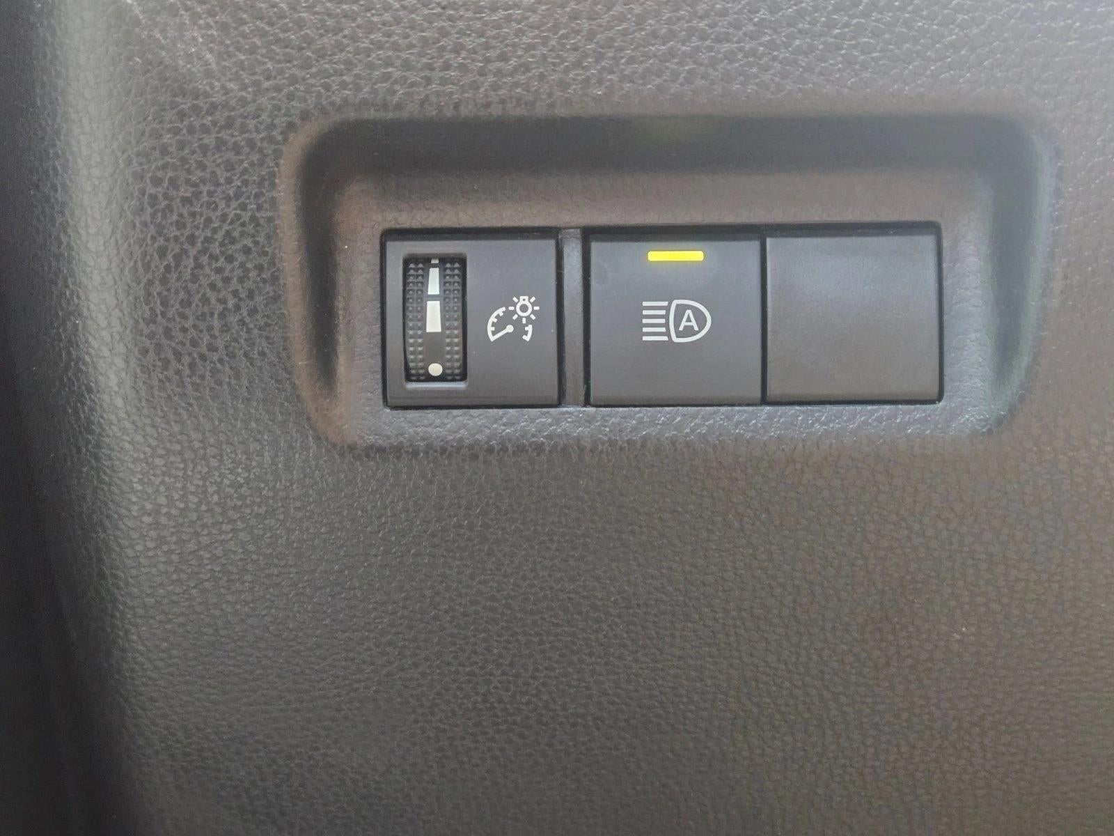 2021 Toyota RAV4 XLE FWD (GS)