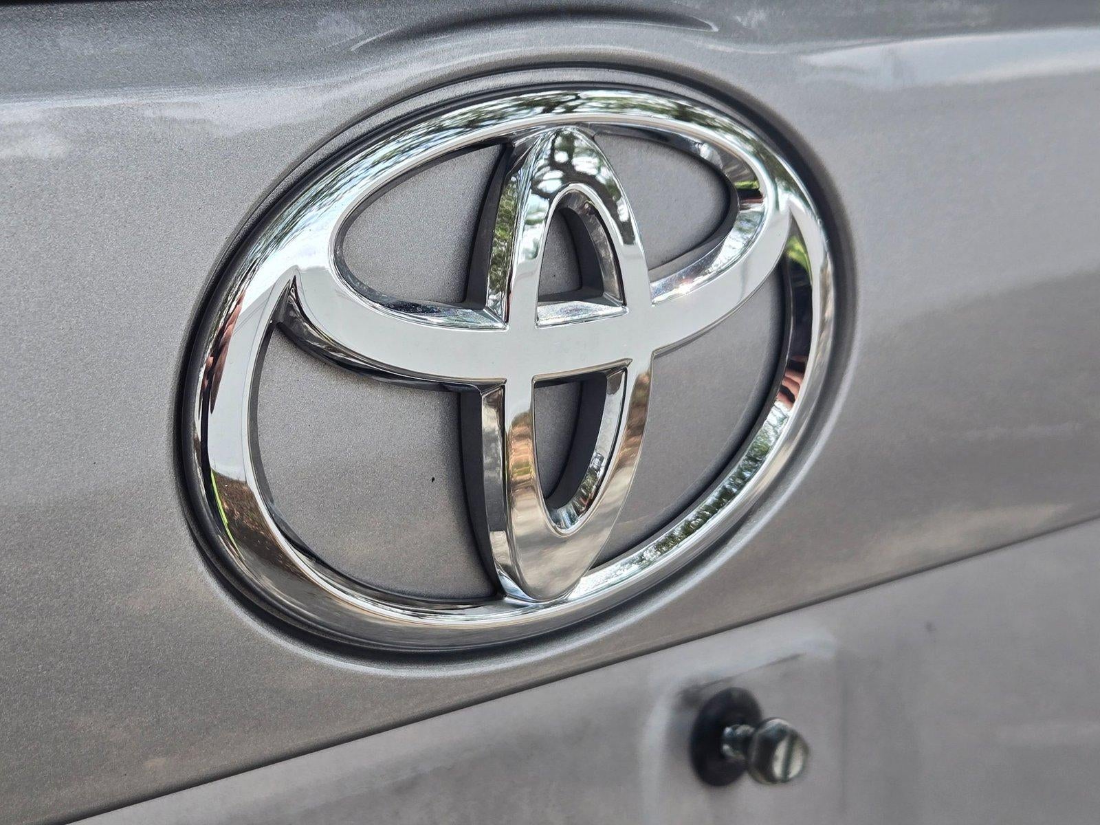 2021 Toyota RAV4 XLE FWD (GS)