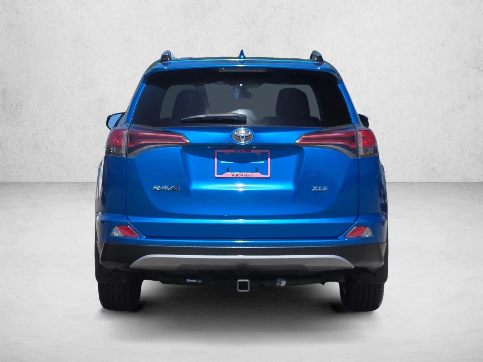 2017 Toyota RAV4 XLE FWD (GS)