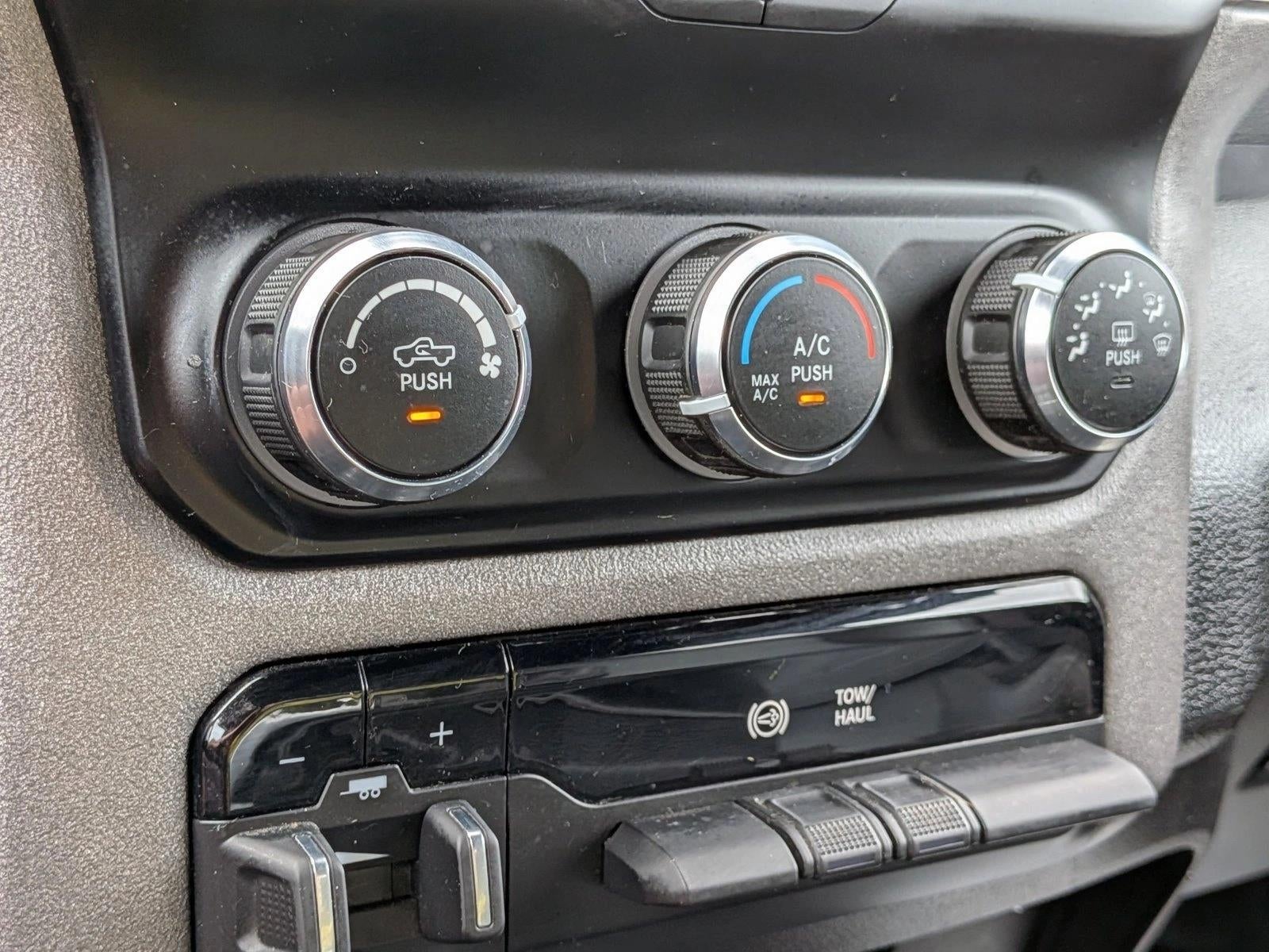 2022 RAM 3500 Tradesman 4x4 Crew Cab 8' Box