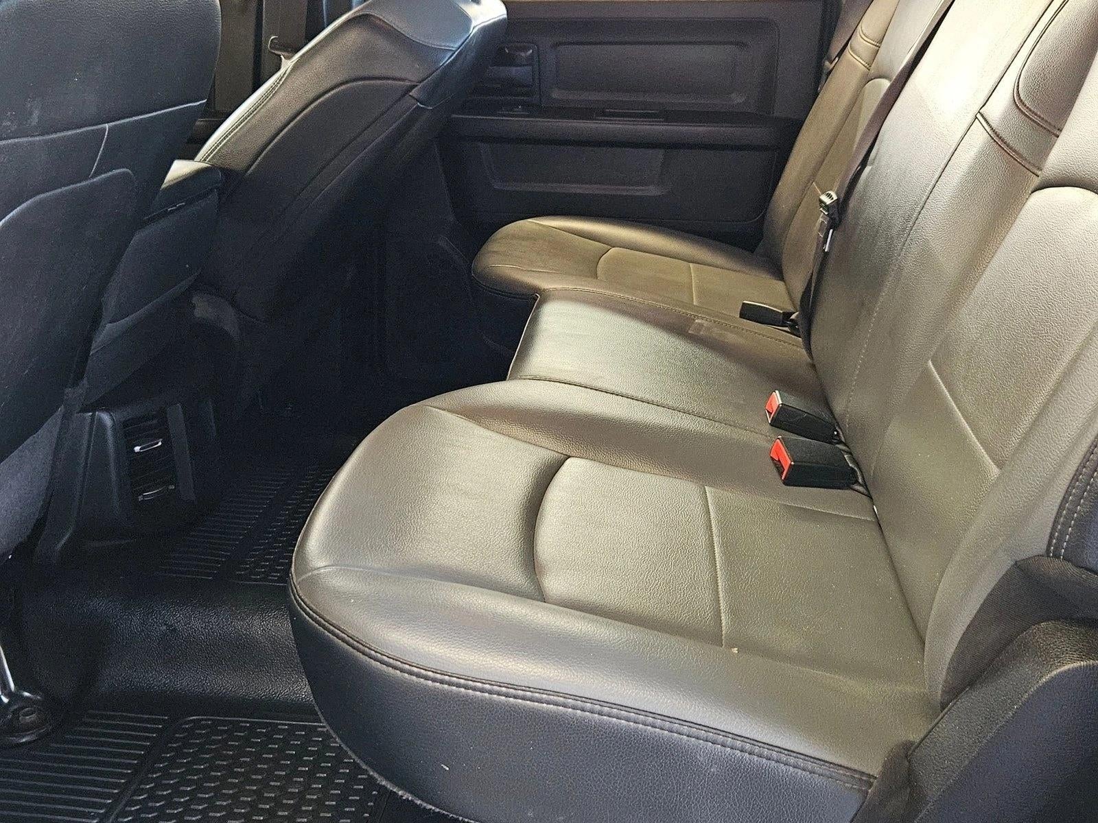 2022 RAM 3500 Tradesman 4x4 Crew Cab 8' Box