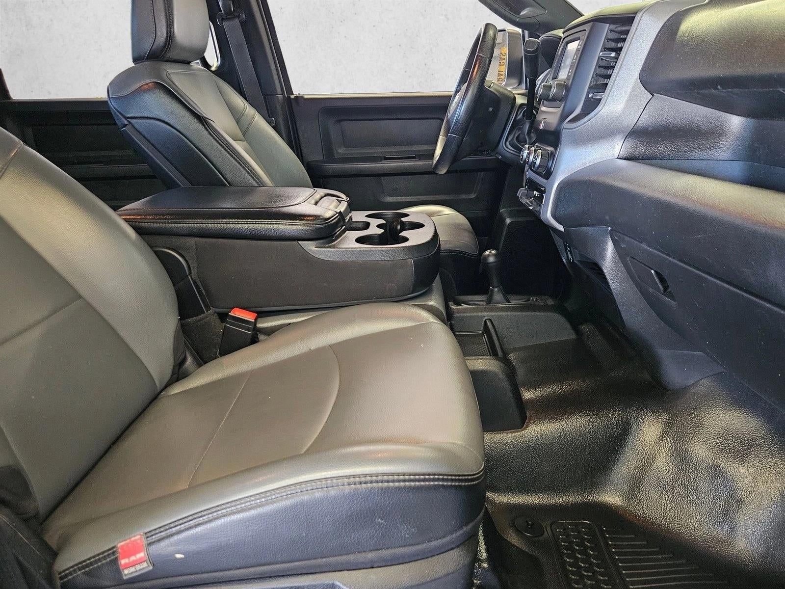 2022 RAM 3500 Tradesman 4x4 Crew Cab 8' Box