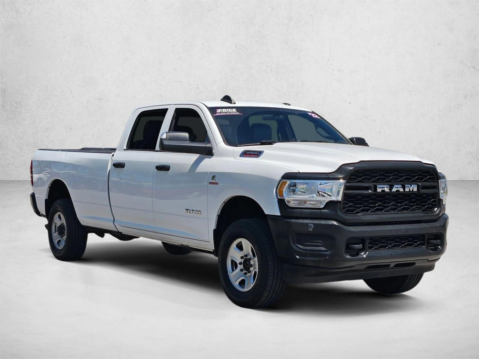 2022 RAM 3500 Tradesman 4x4 Crew Cab 8' Box