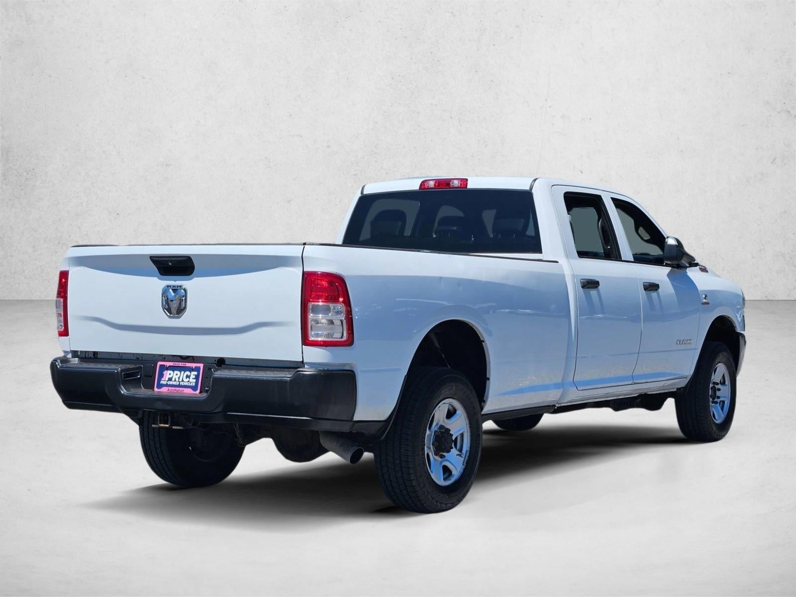 2022 RAM 3500 Tradesman 4x4 Crew Cab 8' Box