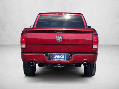 2016 RAM 1500 2WD Crew Cab 5.7 Ft Box Express