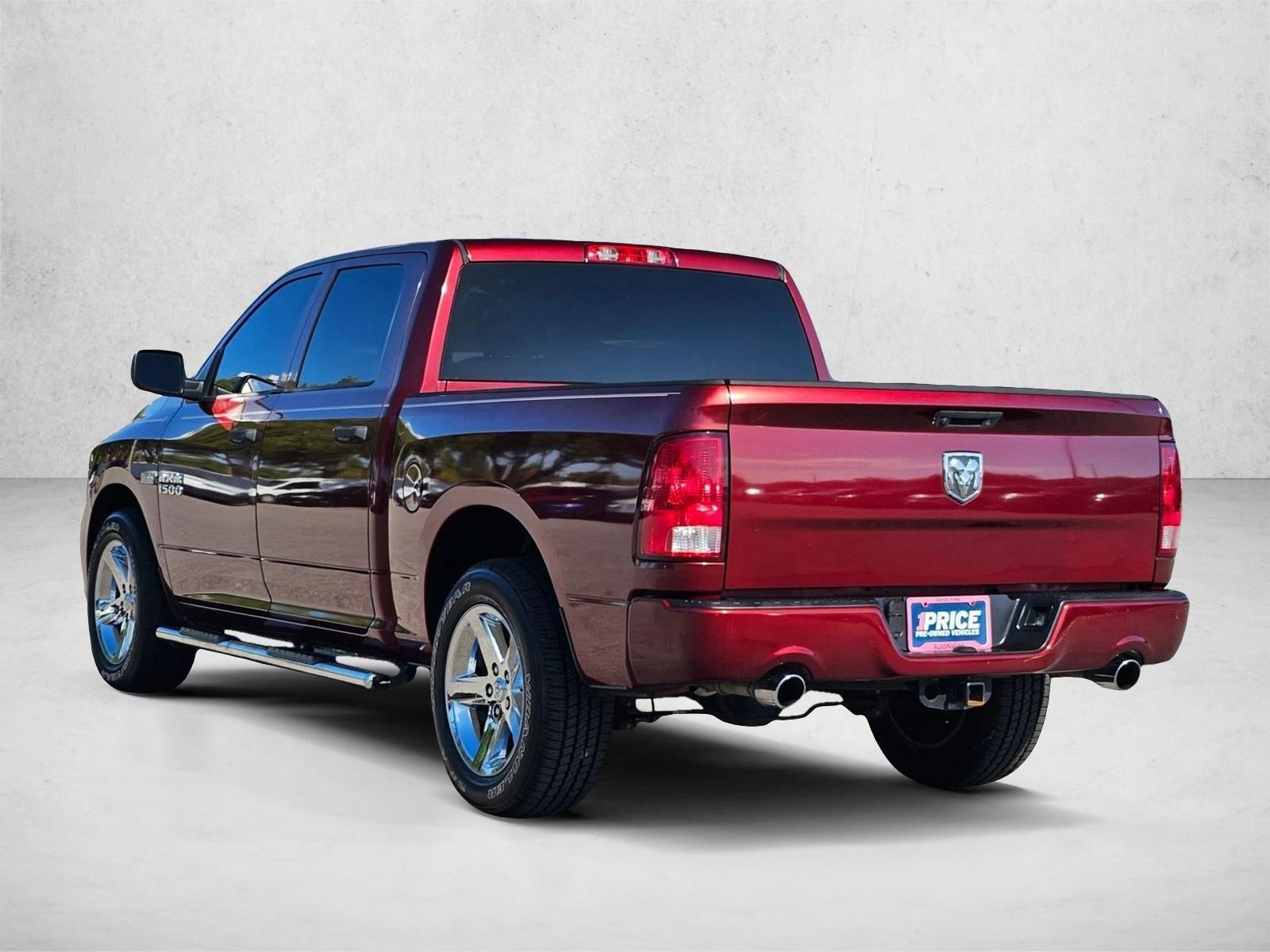 2016 RAM 1500 2WD Crew Cab 5.7 Ft Box Express