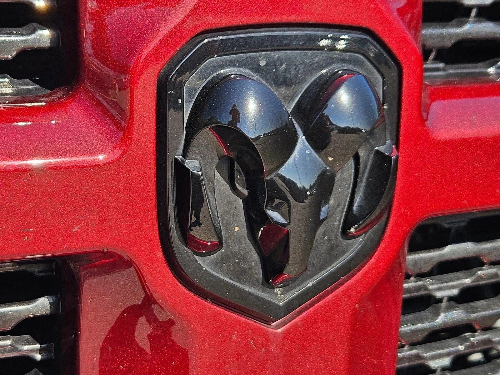 2016 RAM 2500 4WD Crew Cab 6.4 Ft Box Laramie