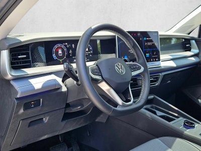 2026 Volkswagen Tiguan SE FWD