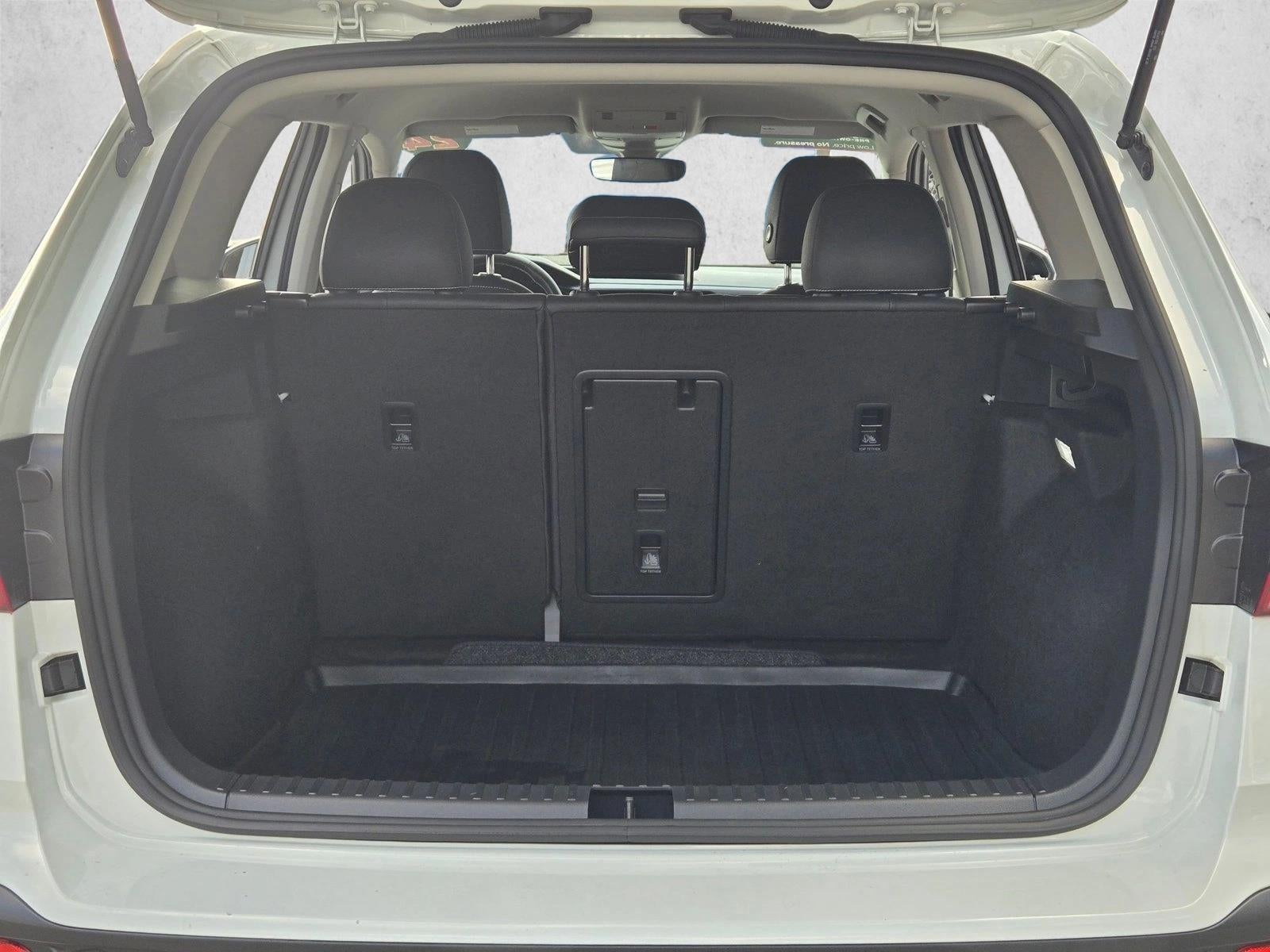 2024 Volkswagen Taos SE FWD
