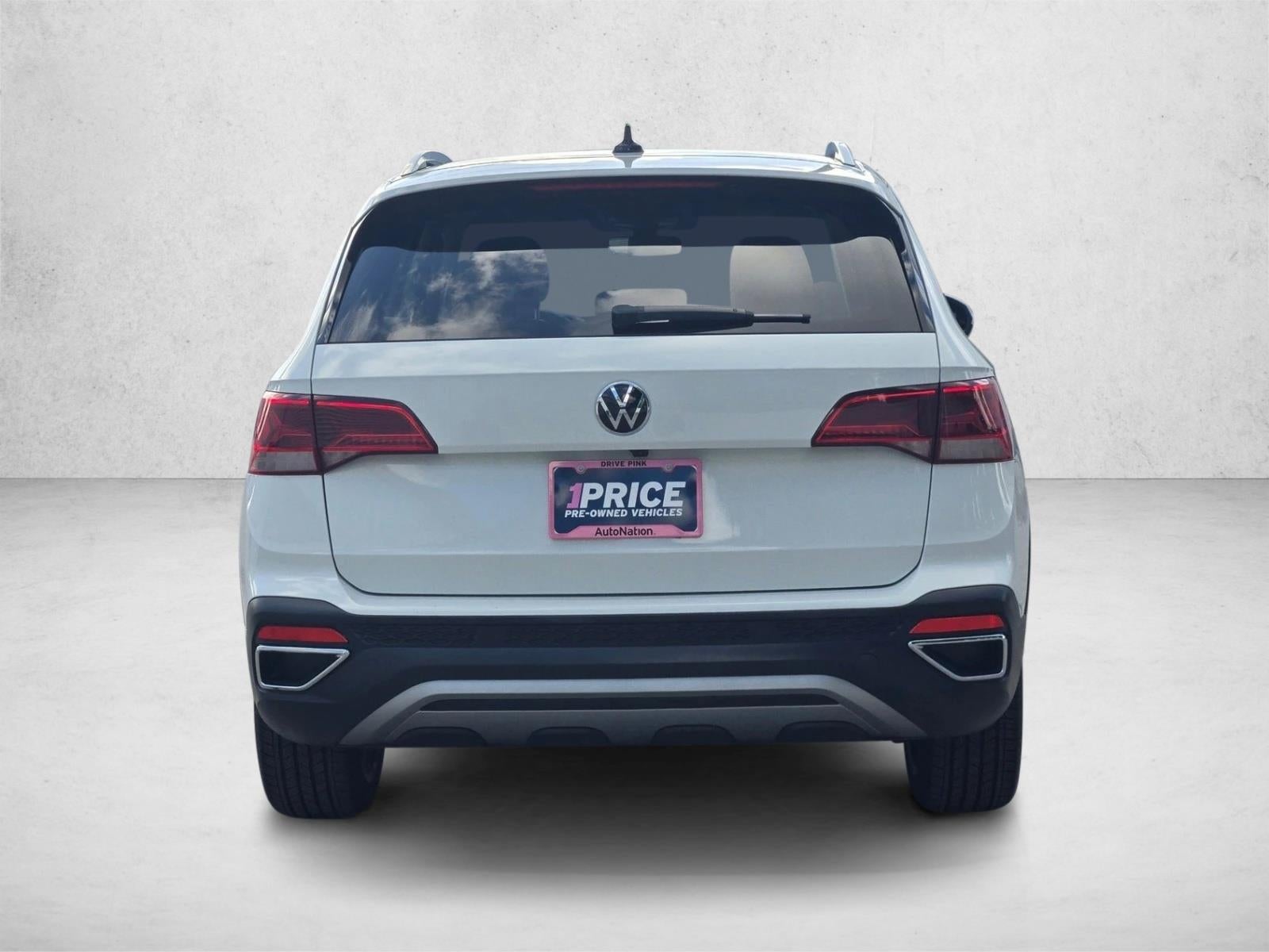 2024 Volkswagen Taos SE FWD