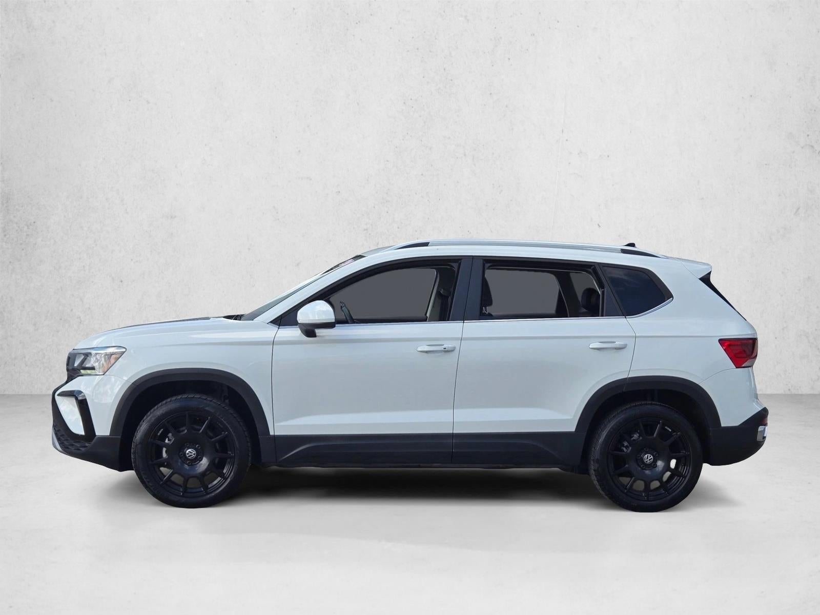 2024 Volkswagen Taos SE FWD