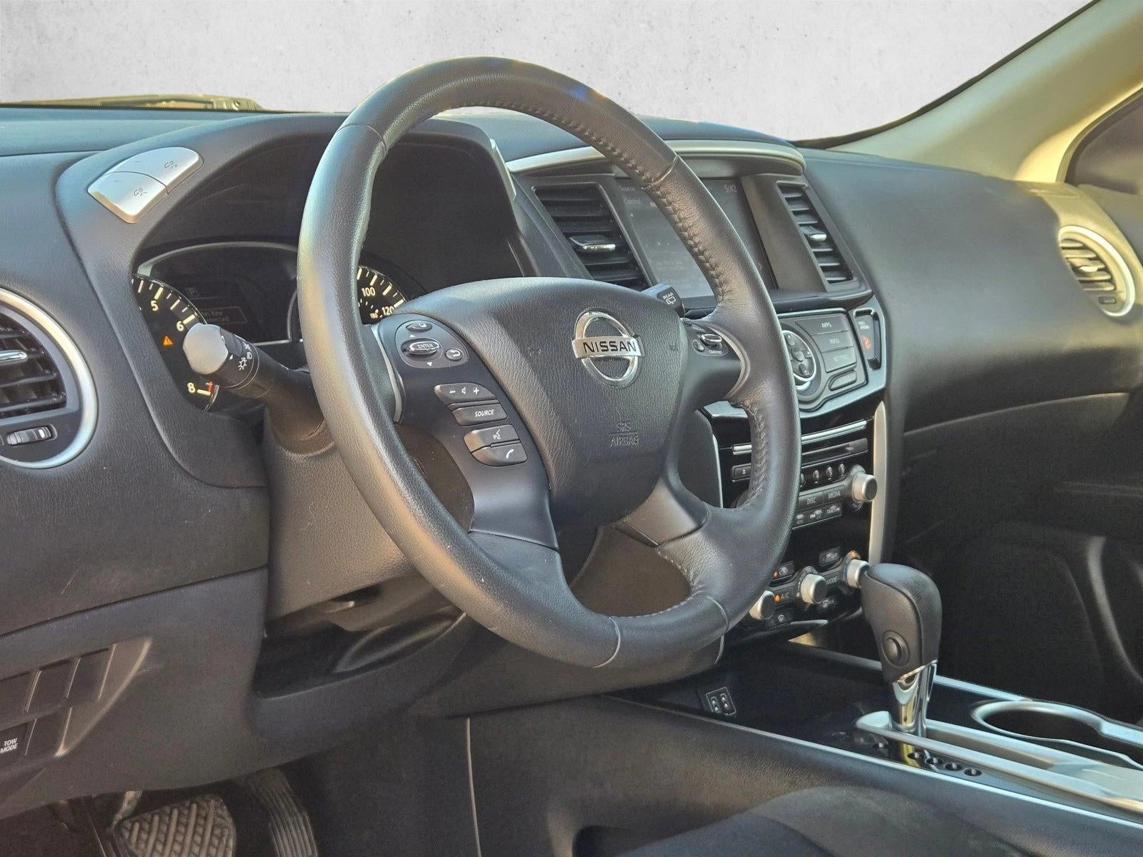 2018 Nissan Pathfinder FWD SV