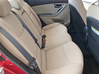 2016 Hyundai ELANTRA 4dr Sdn Auto SE