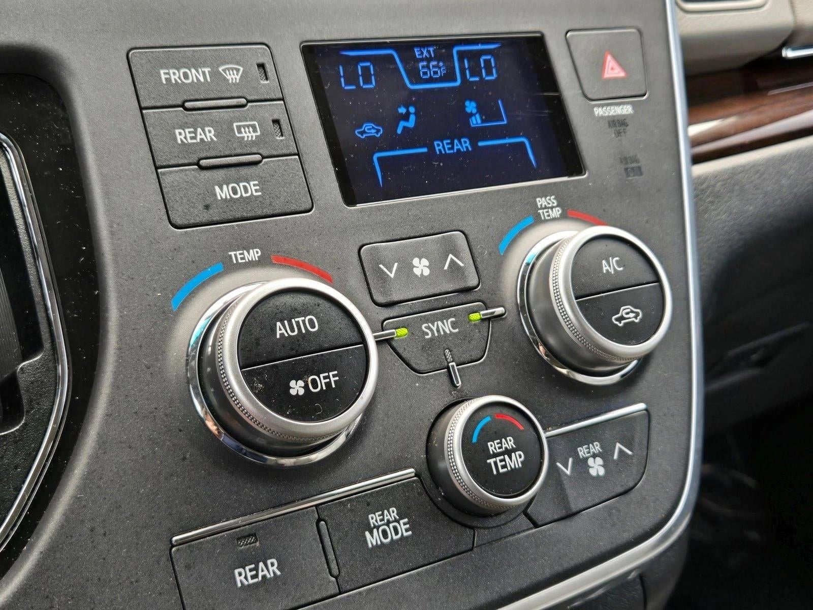 2015 Toyota Sienna 5dr 7-Pass Van Ltd FWD (GS)