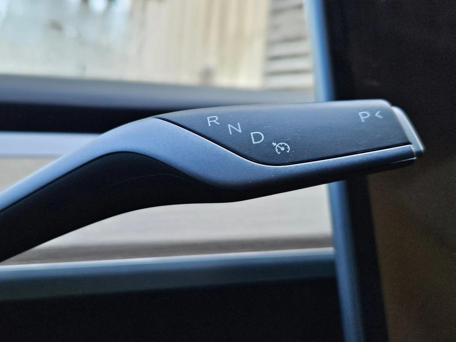 2023 Tesla Model 3 RWD