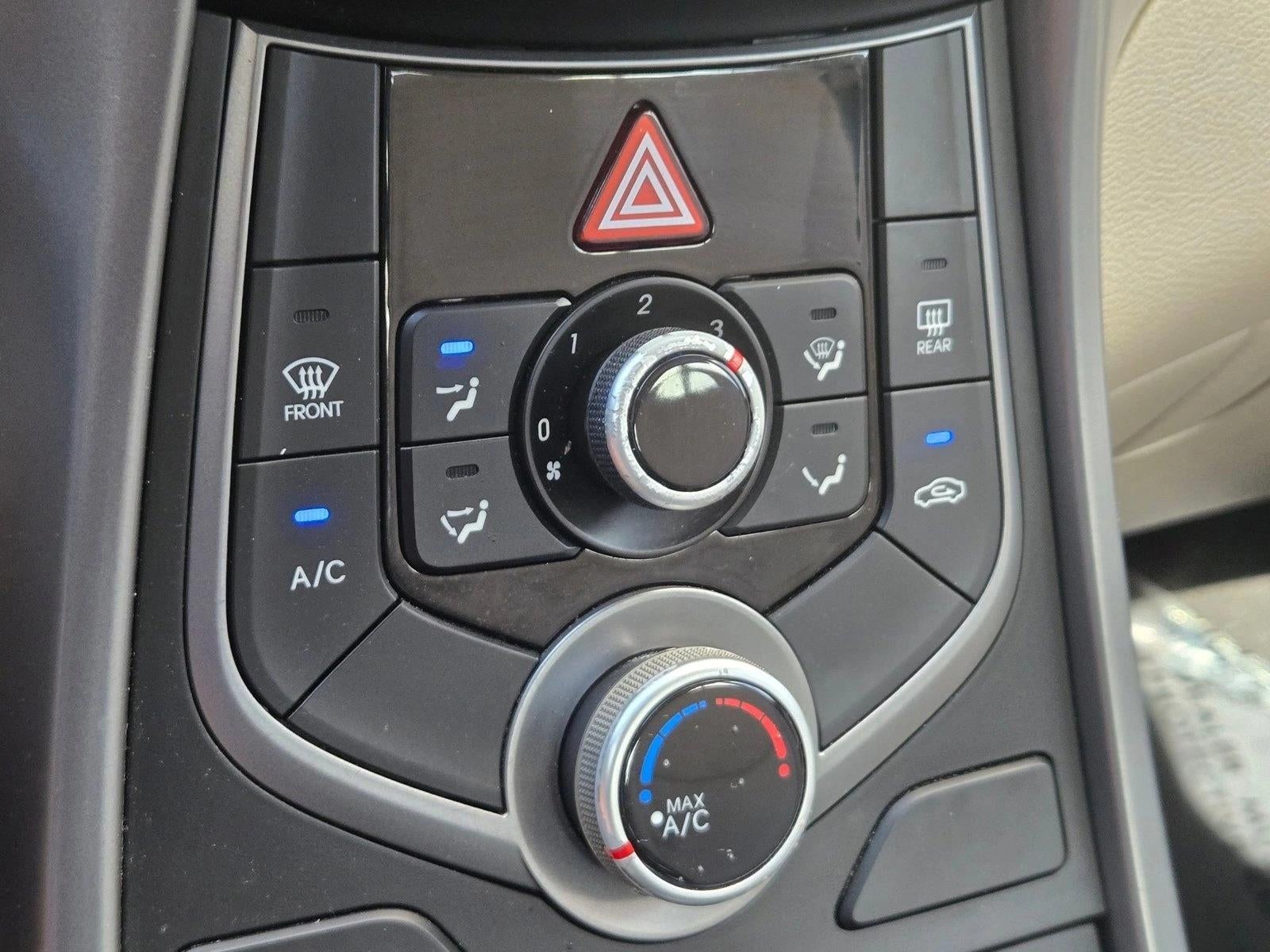 2016 Hyundai ELANTRA 4dr Sdn Auto SE