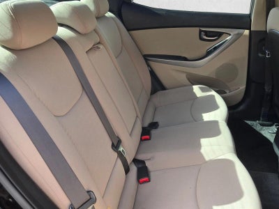 2016 Hyundai ELANTRA 4dr Sdn Auto SE